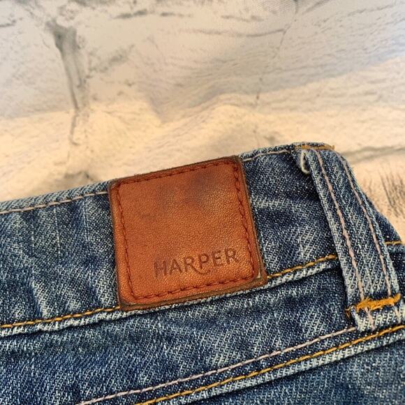 HARPER Junior’s Medium Wash Cut-Off Jean Shorts / Size: 9 - Picture 8 of 8